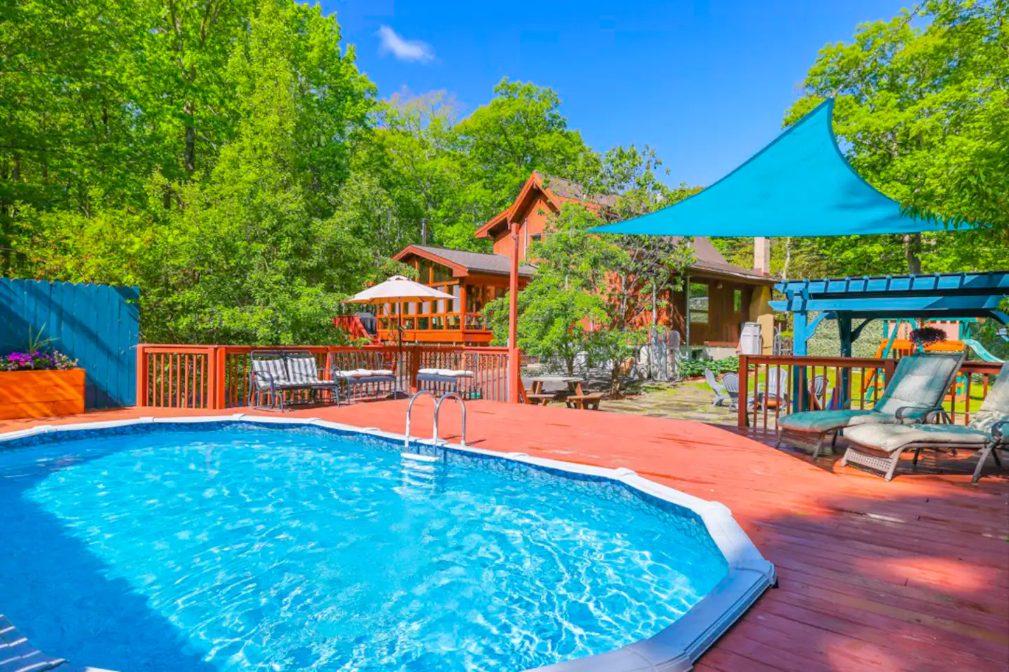 00370e6e ebd7 43a1 9681 3c99c6740180