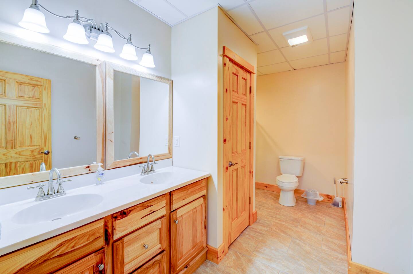 0337335d 436a 4d23 b4d1 076e75cb9435