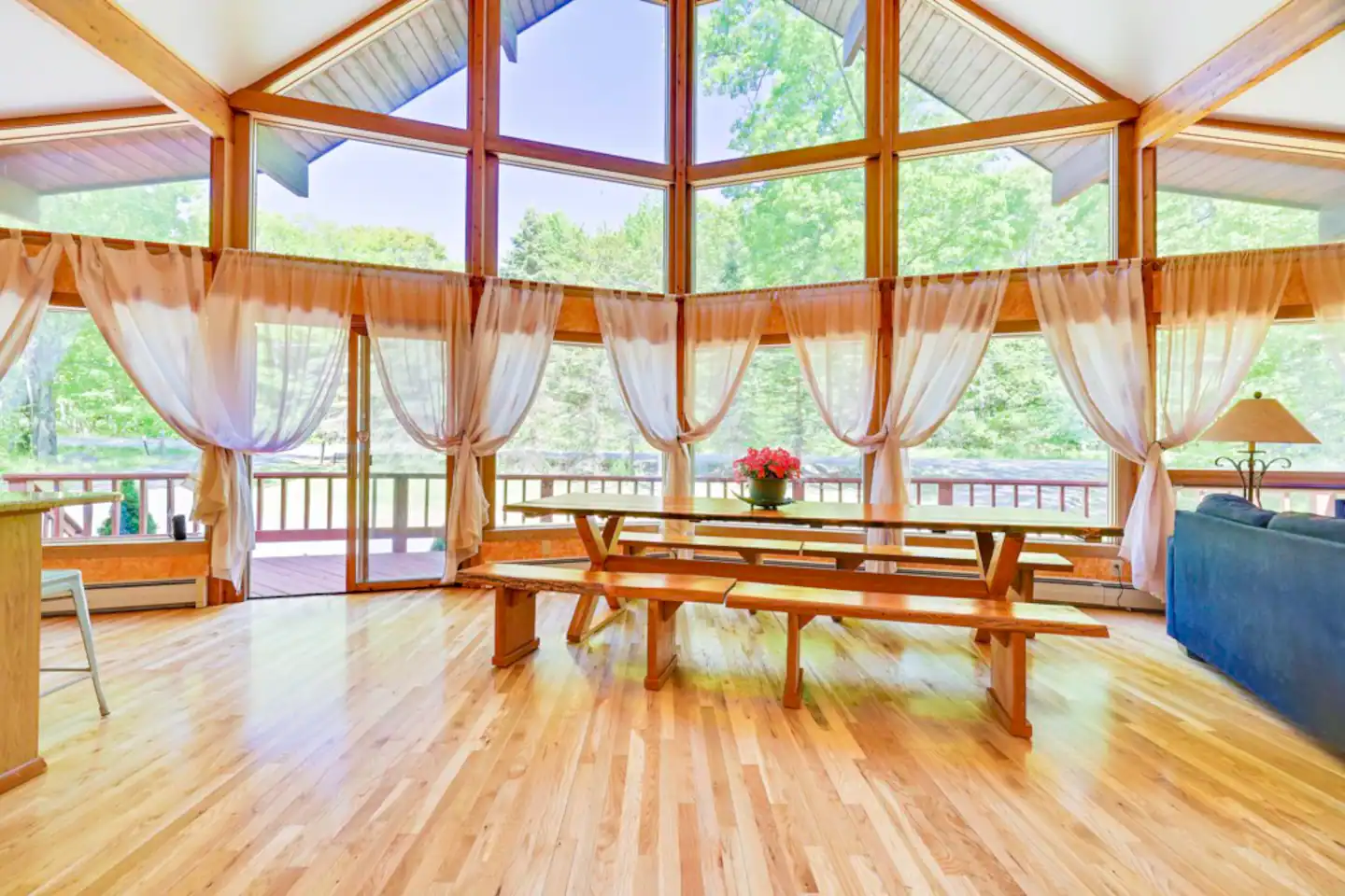 16cddc3d e9d4 4d4c a2a9 6b146d09d878