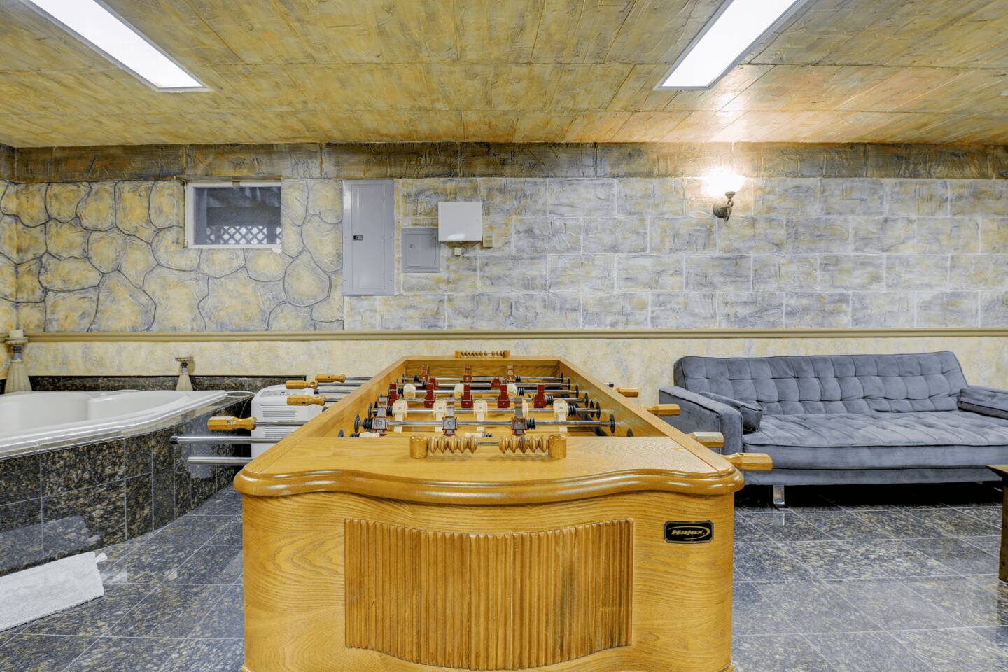 52fc0590 2254 44a3 a86b e8c5404bcaf8