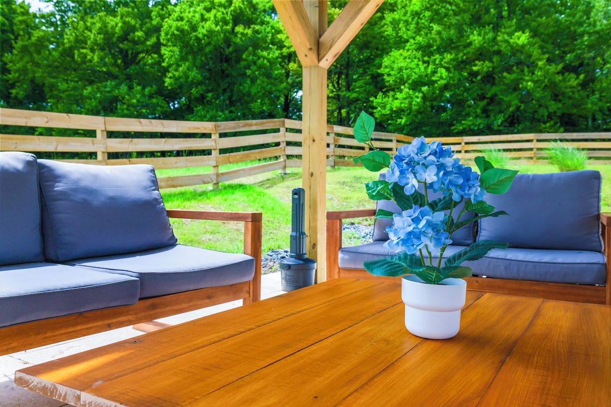 f137044a5eec423387da5d2673b1256c