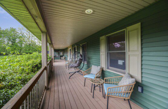 Porch 4